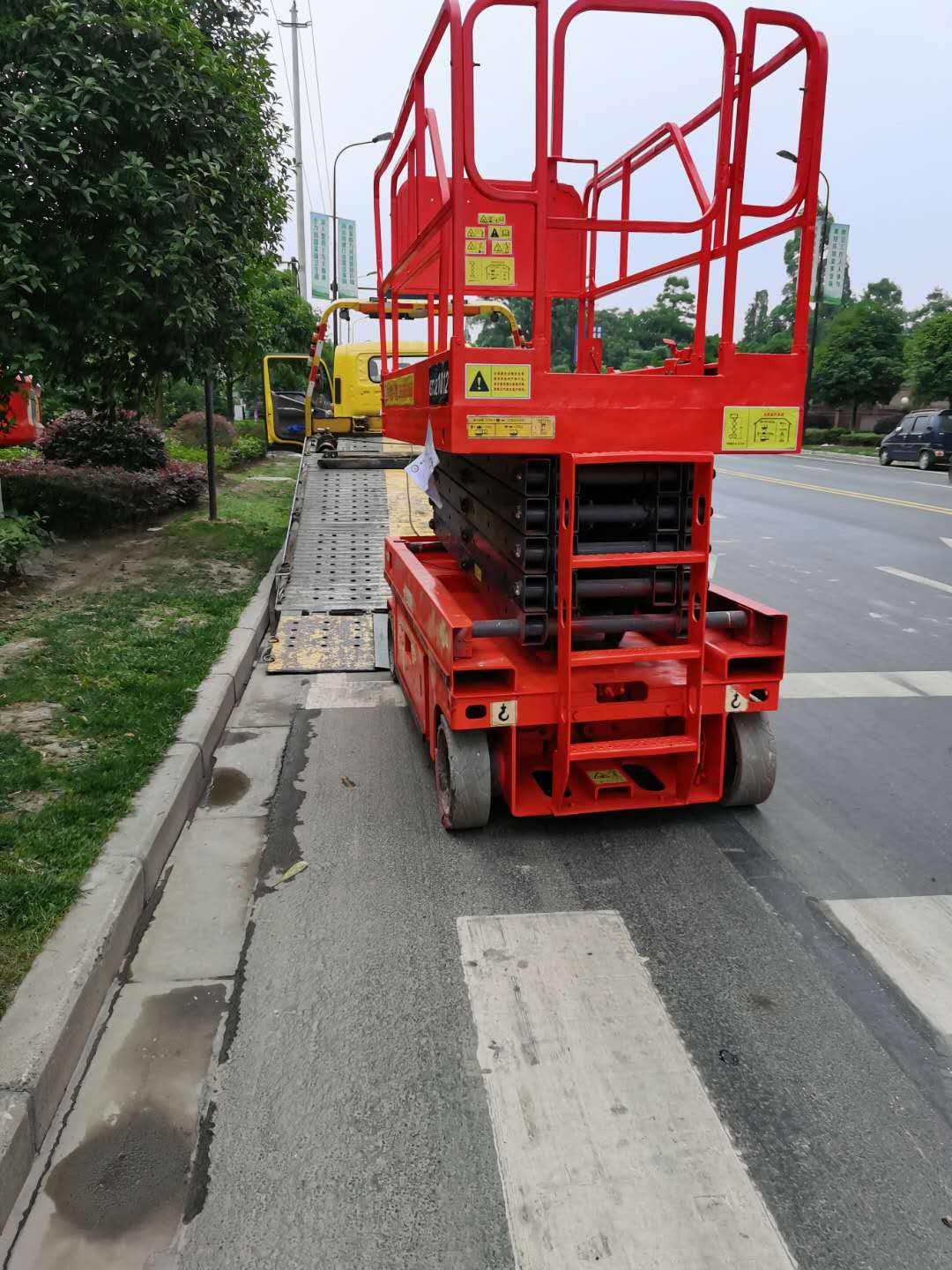 成都升降機(jī)