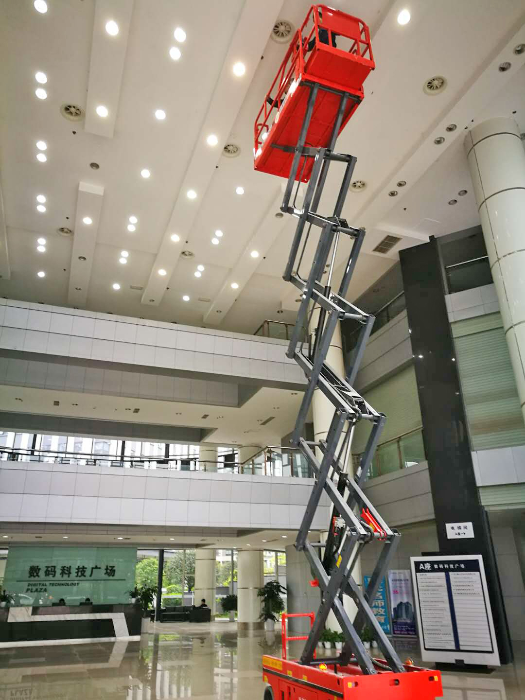 成都升降機(jī)租賃